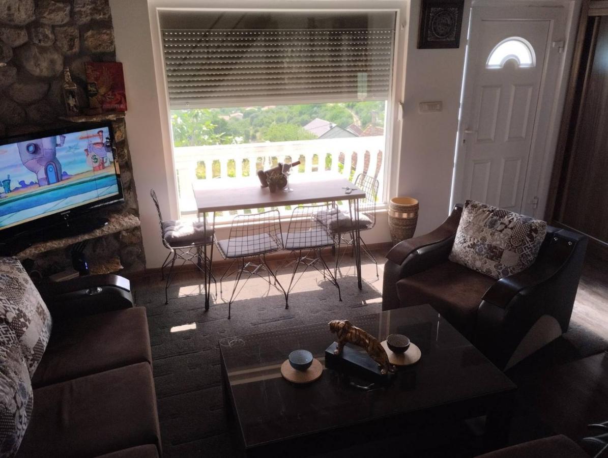 Woodstone Apartman 포드고리차 외부 사진